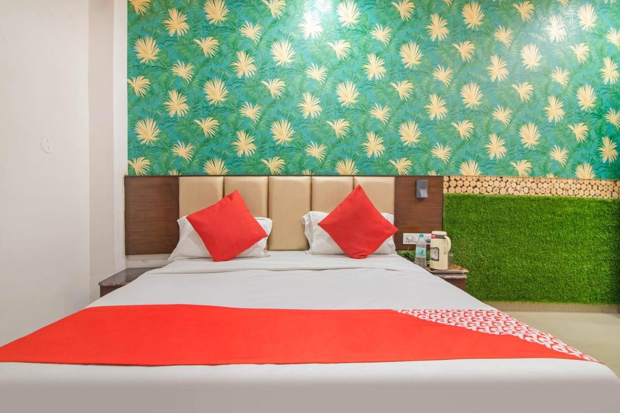 Hotel Oyo 48489 Adarsh Plaza Saháranpur Exteriér fotografie