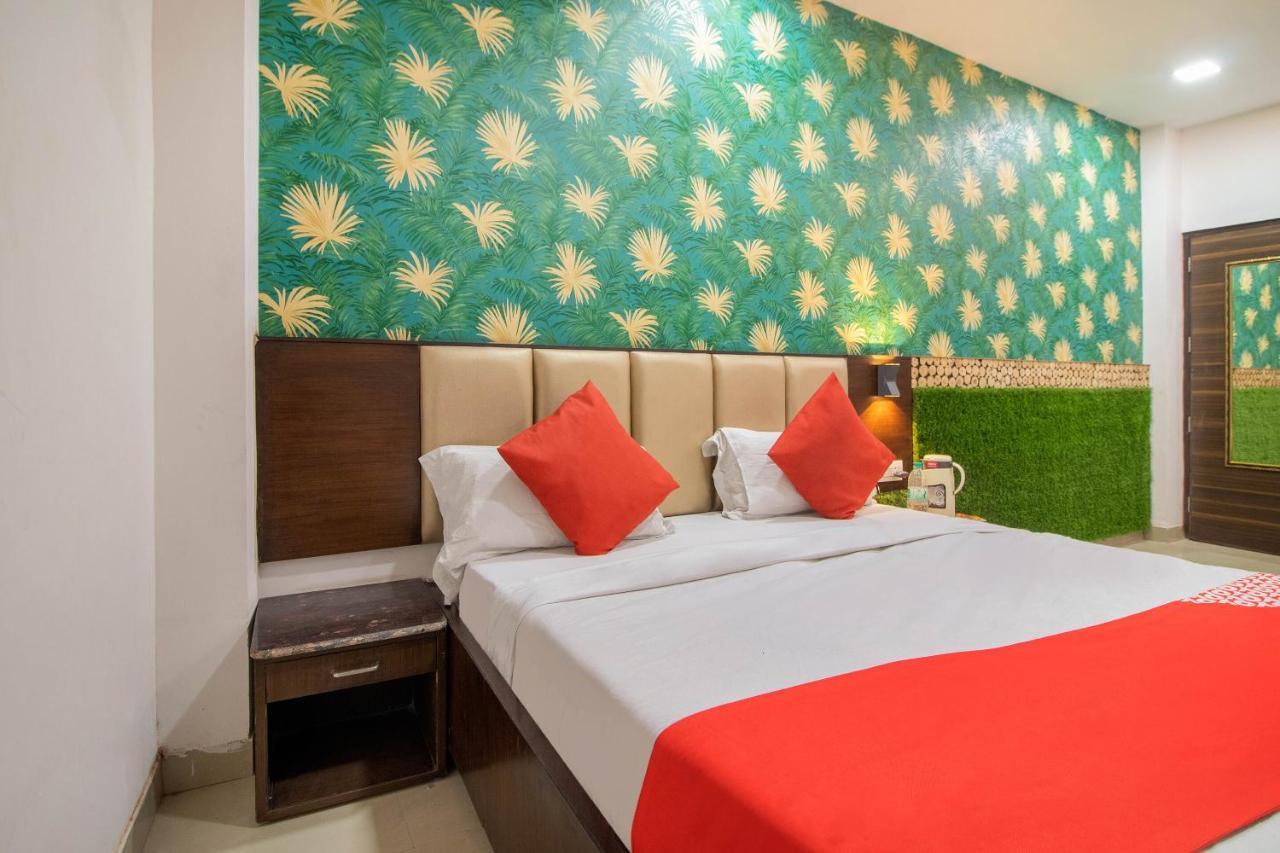 Hotel Oyo 48489 Adarsh Plaza Saháranpur Exteriér fotografie