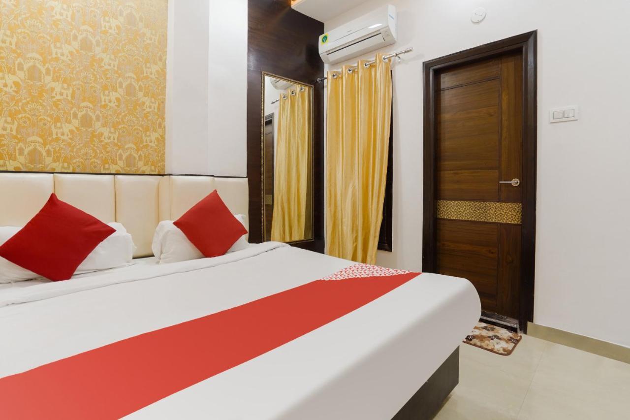 Hotel Oyo 48489 Adarsh Plaza Saháranpur Exteriér fotografie