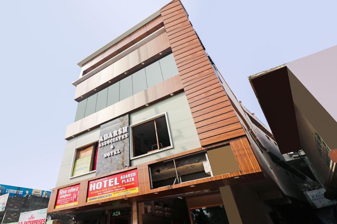 Hotel Oyo 48489 Adarsh Plaza Saháranpur Exteriér fotografie