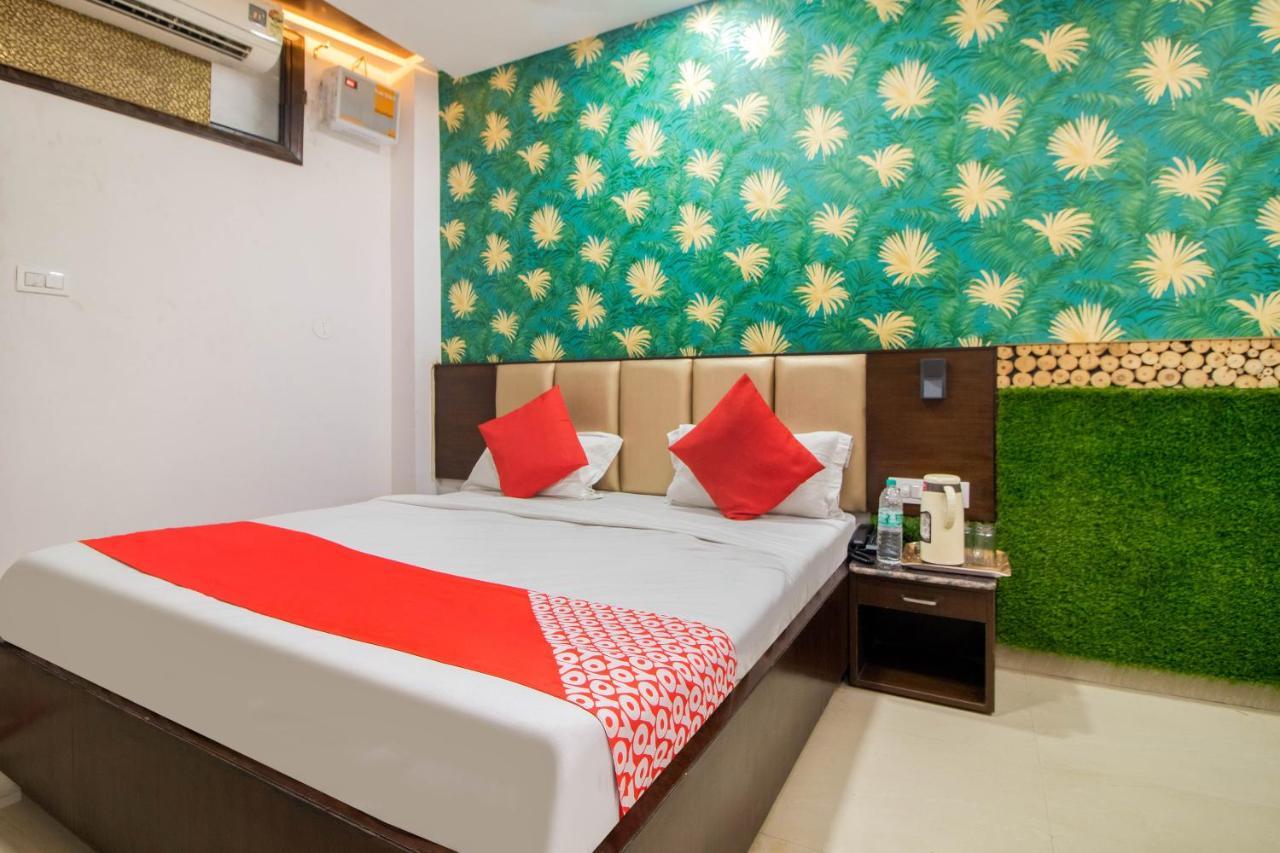 Hotel Oyo 48489 Adarsh Plaza Saháranpur Exteriér fotografie